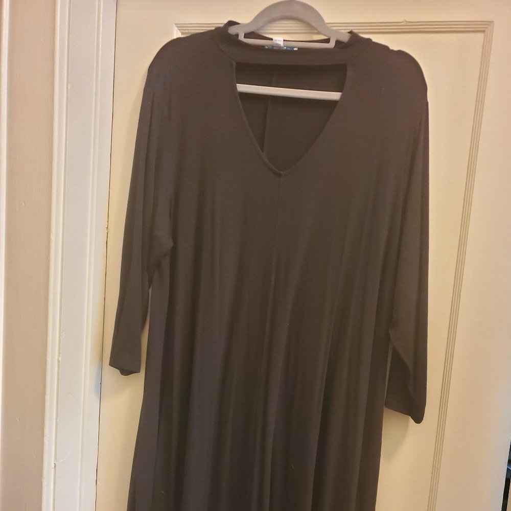 BOUTIQUE Keyhole Dress